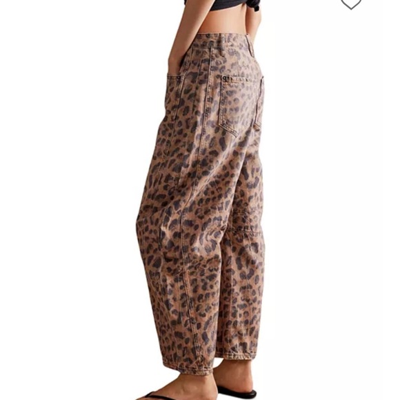 We The Free by Free People leopard print barrel Jean - Picture 4 of 8
